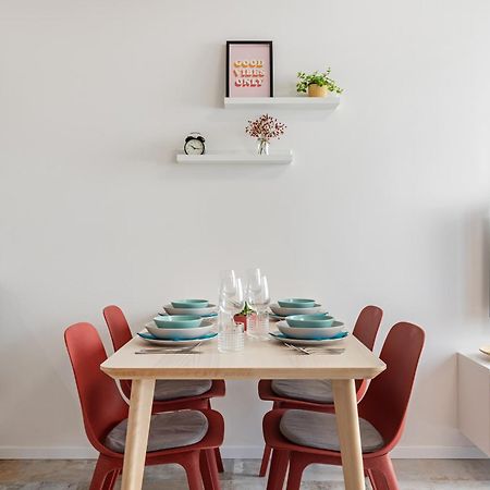 Fully Equipped Apartments With Terraces, Free Garage Parking, Netflix & Ac - By Apartmany Slapanice Cz Dış mekan fotoğraf