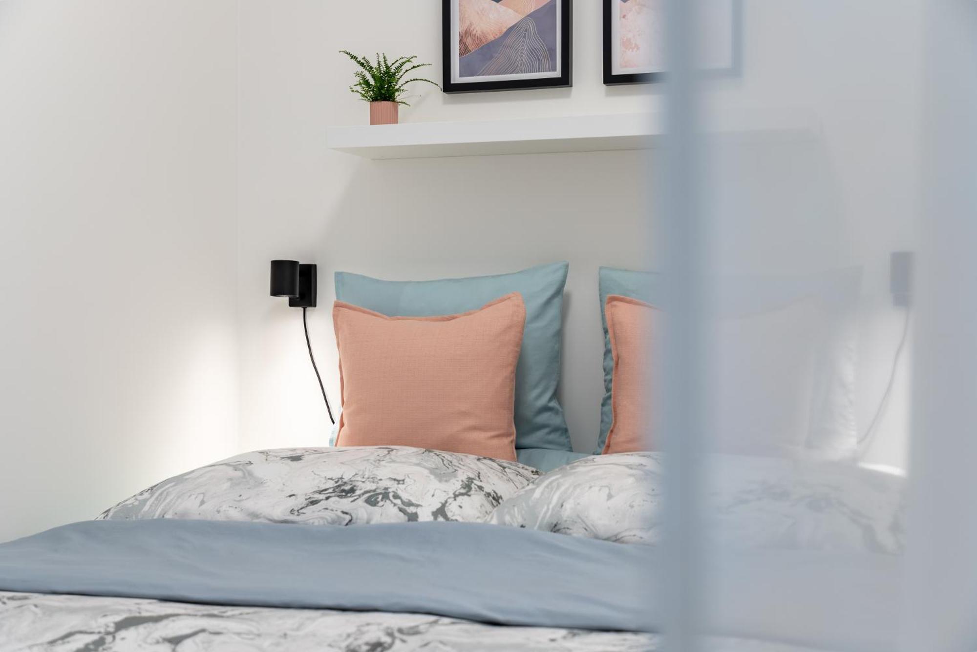 Fully Equipped Apartments With Terraces, Free Garage Parking, Netflix & Ac - By Apartmany Slapanice Cz Dış mekan fotoğraf
